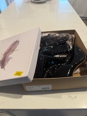 Jessica Simpson Black Patent Ankle Boots - Women 7.5